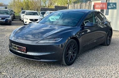 Седан Tesla Model 3 2024 в Одесі