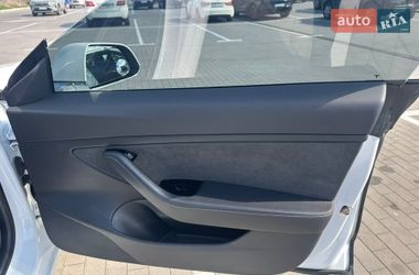 Седан Tesla Model 3 2019 в Вінниці