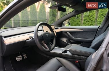 Седан Tesla Model 3 2022 в Киеве