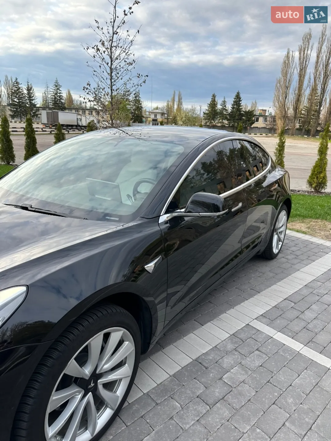 2019 Tesla Model 3 - мініатюра 4