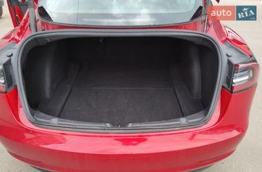 Седан Tesla Model 3 2022 в Киеве