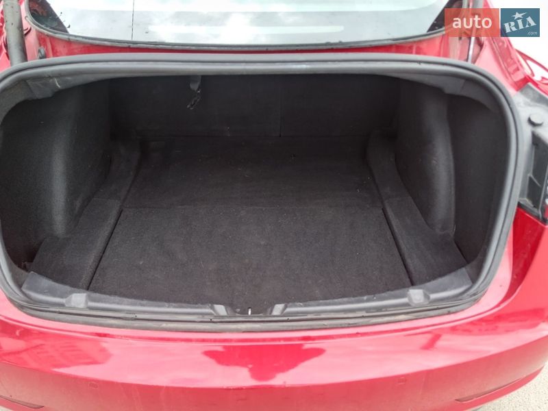 Седан Tesla Model 3 2022 в Киеве