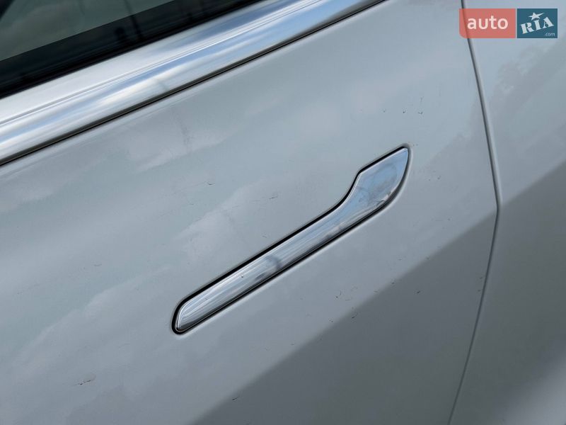 Седан Tesla Model 3 2019 в Кривому Розі