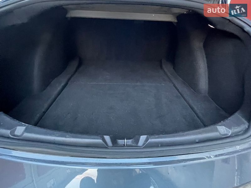 Седан Tesla Model 3 2020 в Тернополе