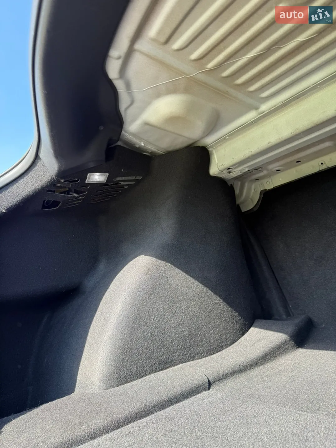 2019 Tesla Model 3 - мініатюра 38