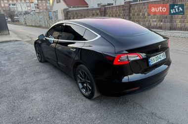 Седан Tesla Model 3 2019 в Старокостянтинові