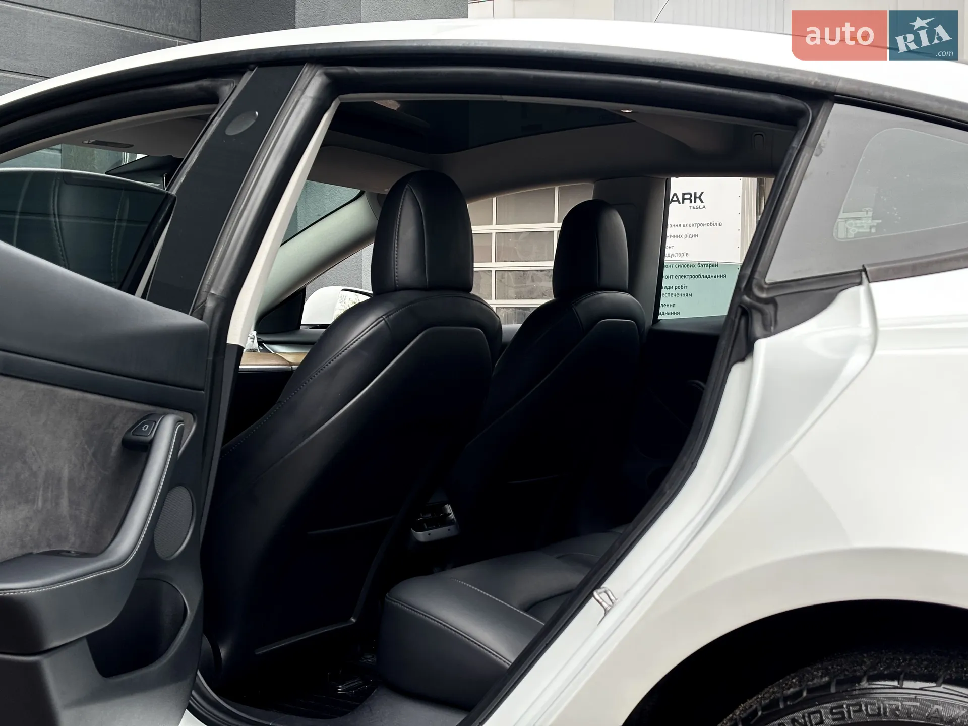 2022 Tesla Model 3 - мініатюра 15
