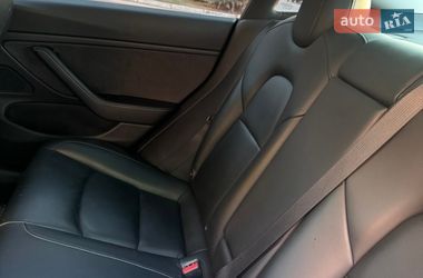 Седан Tesla Model 3 2018 в Києві