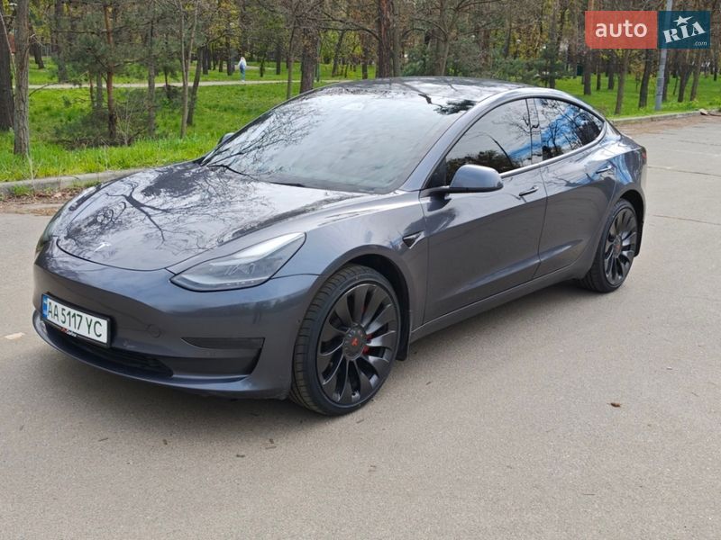 Tesla Model 3 2022