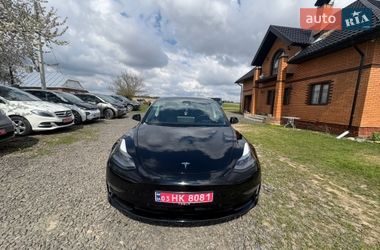 Седан Tesla Model 3 2022 в Луцке