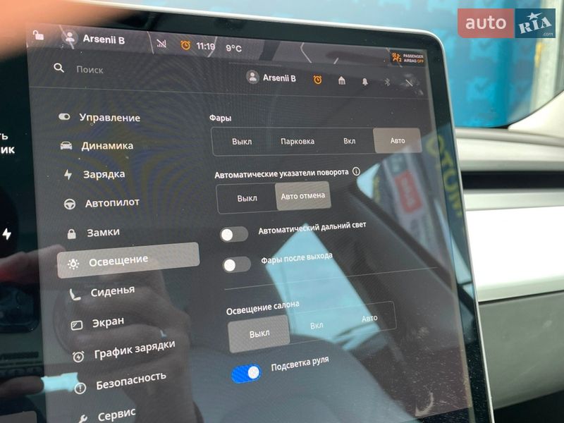 Седан Tesla Model 3 2019 в Киеве