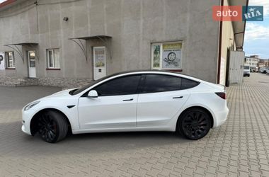 Седан Tesla Model 3 2022 в Луцьку
