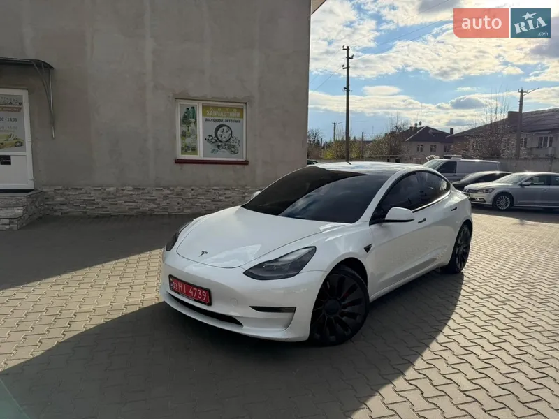 Tesla Model 3 2023 VIN 5YJ3E1EC8PF661536 фото оголошення 21 з 31