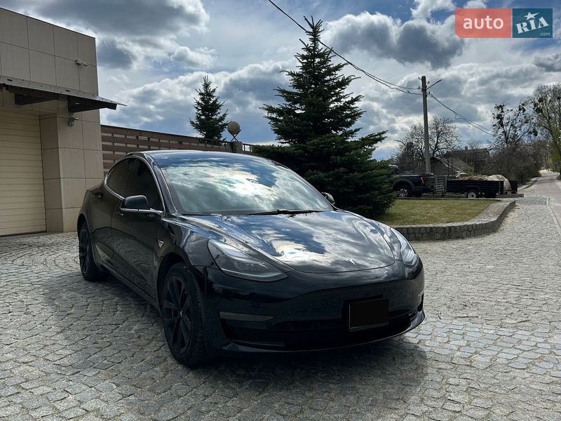 Седан Tesla Model 3 2020 в Харькове