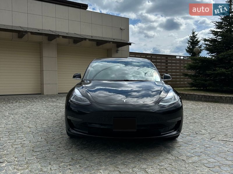 Седан Tesla Model 3 2020 в Харькове