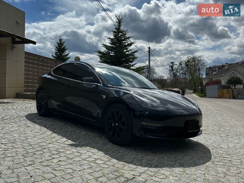 Седан Tesla Model 3 2020 в Харькове