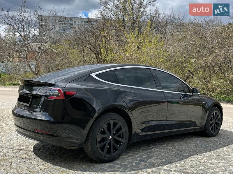 Седан Tesla Model 3 2020 в Харькове