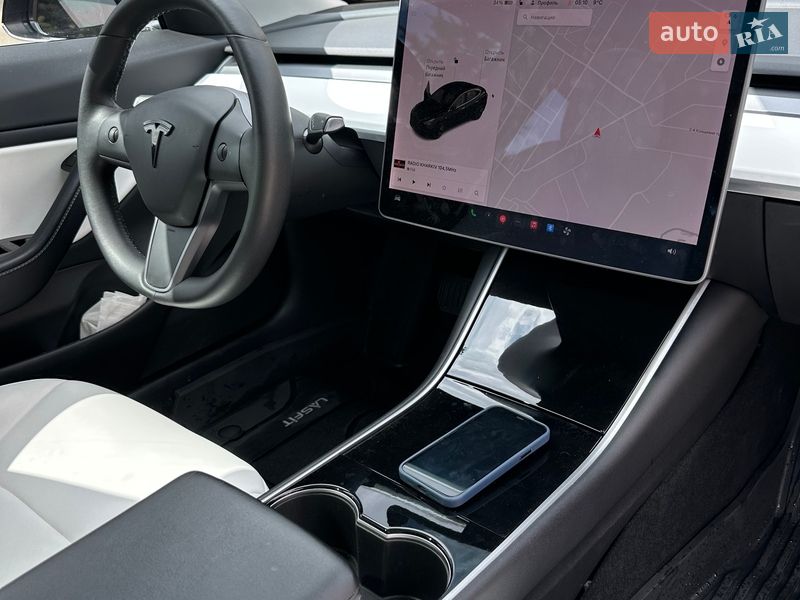 Седан Tesla Model 3 2020 в Харькове