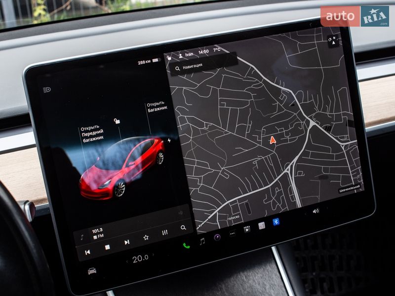 Седан Tesla Model 3 2018 в Львові