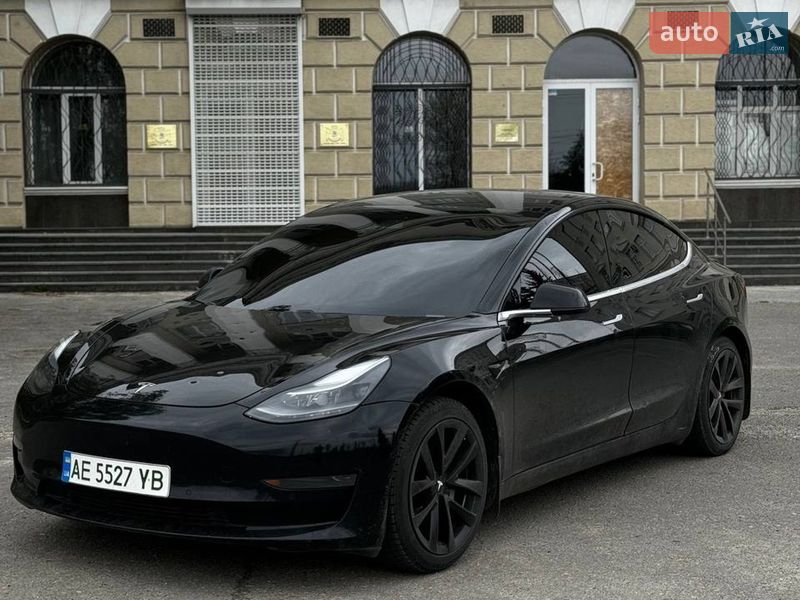 Tesla Model 3 2019