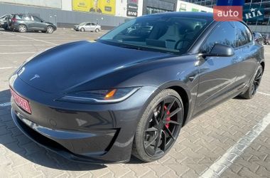 Седан Tesla Model 3 2024 в Києві