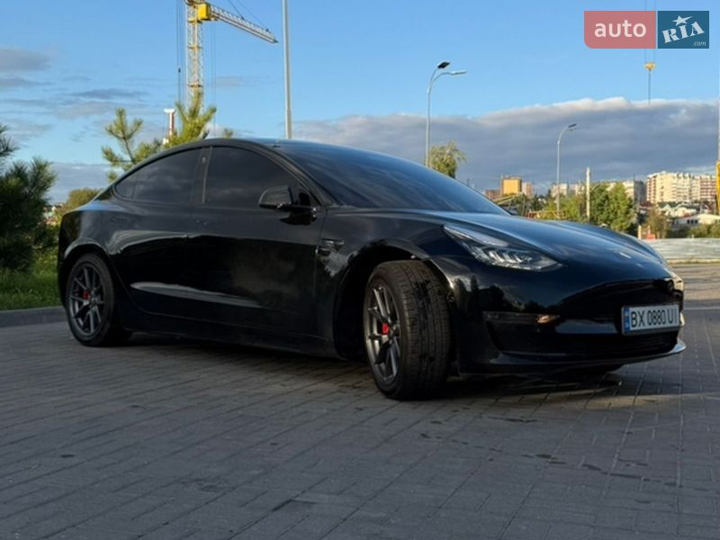 Седан Tesla Model 3 2018 в Хмельницком
