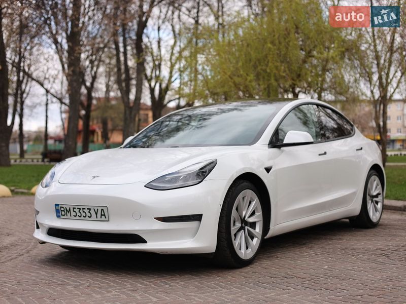 Седан Tesla Model 3 2021 в Конотопе