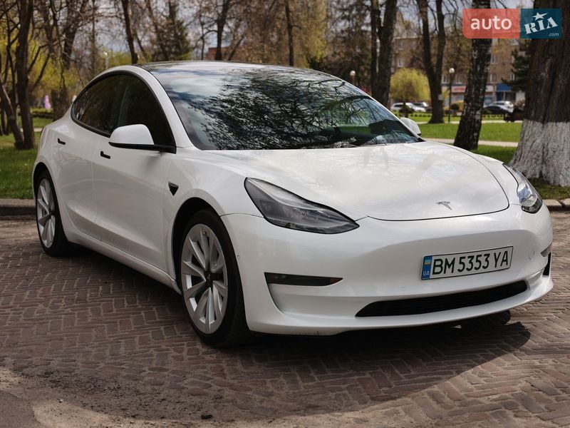 Седан Tesla Model 3 2021 в Конотопе