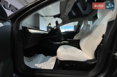 Седан Tesla Model 3 2022 в Одесі