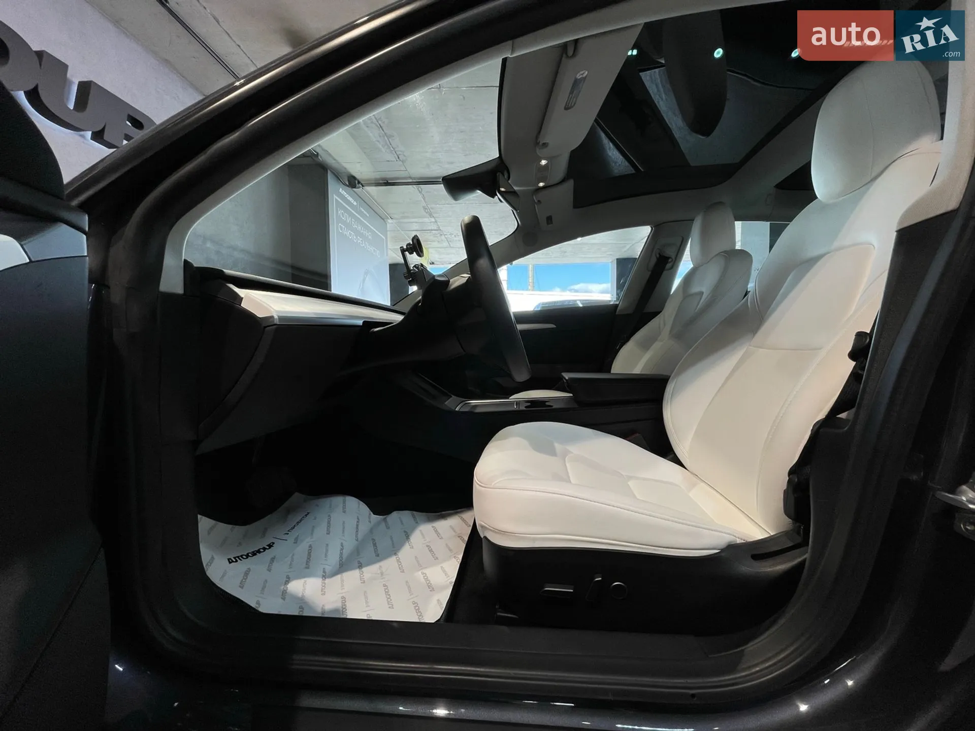 2022 Tesla Model 3 - мініатюра 13