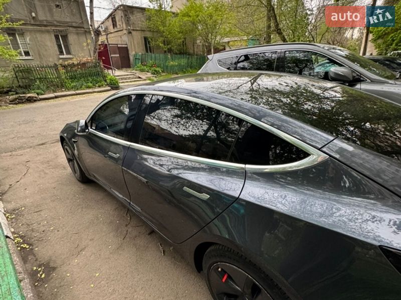 Седан Tesla Model 3 2020 в Одессе