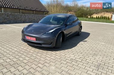 Седан Tesla Model 3 2021 в Калиновке