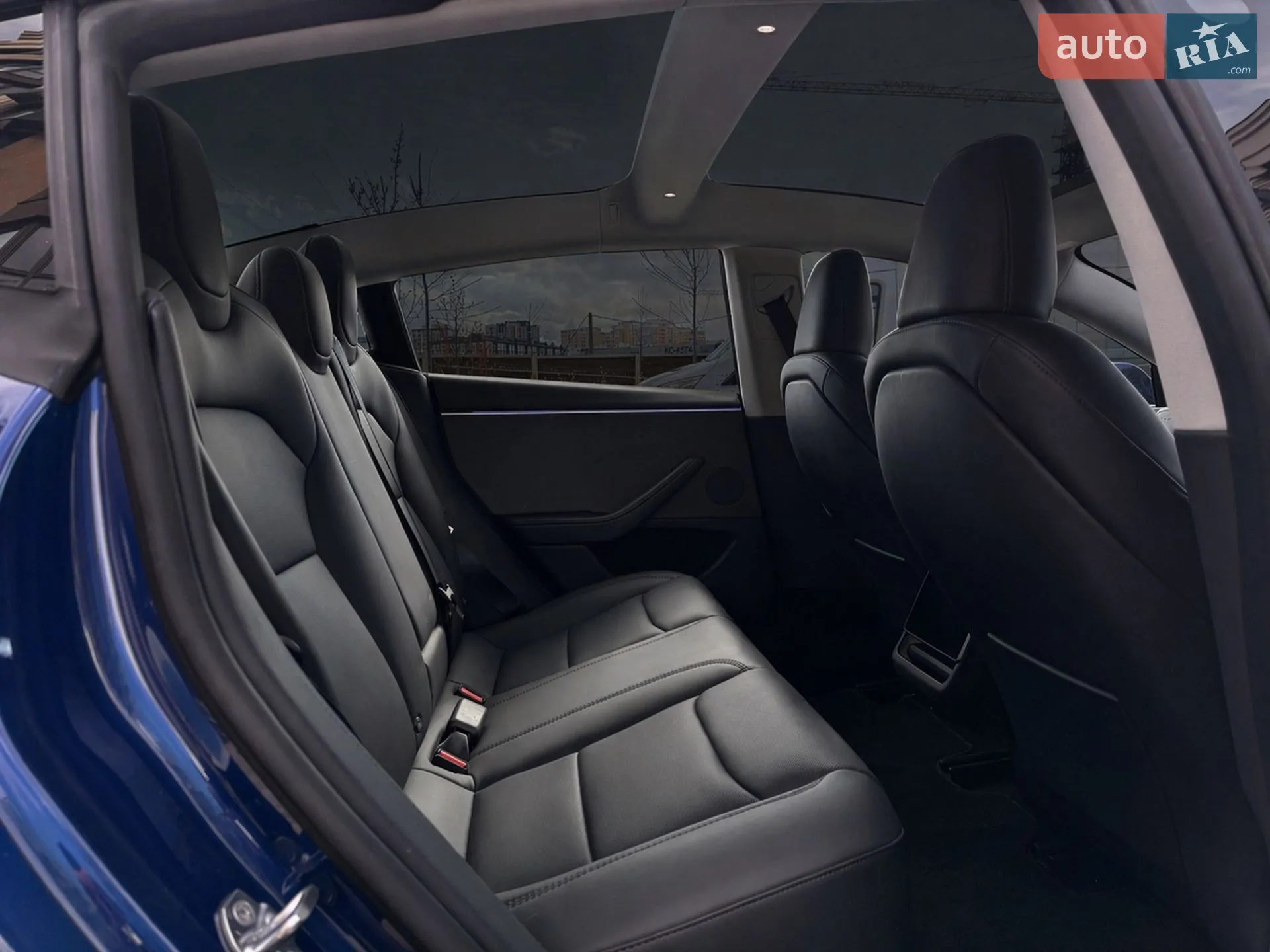 2025 Tesla Model 3 - мініатюра 7