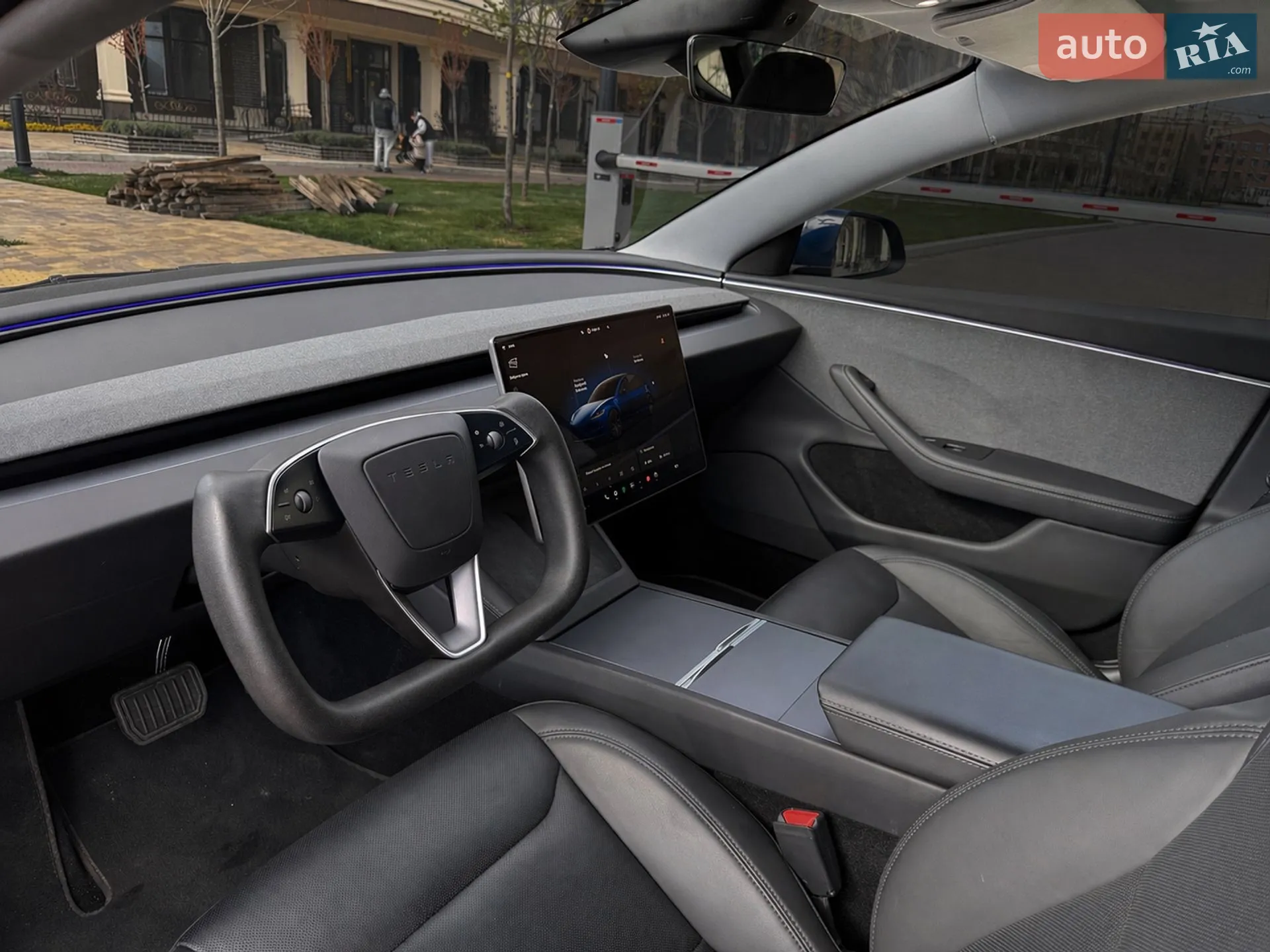 2025 Tesla Model 3 - мініатюра 18