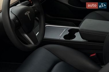 Седан Tesla Model 3 2023 в Киеве