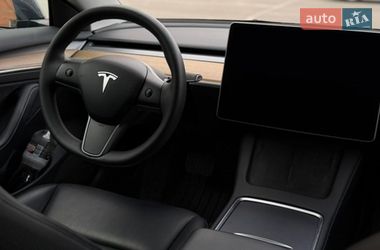 Седан Tesla Model 3 2023 в Киеве