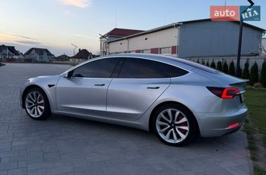 Седан Tesla Model 3 2018 в Луцьку