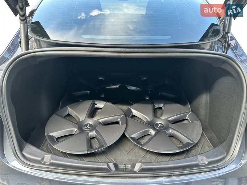 Седан Tesla Model 3 2022 в Виноградове