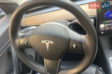 Седан Tesla Model 3 2020 в Броварах