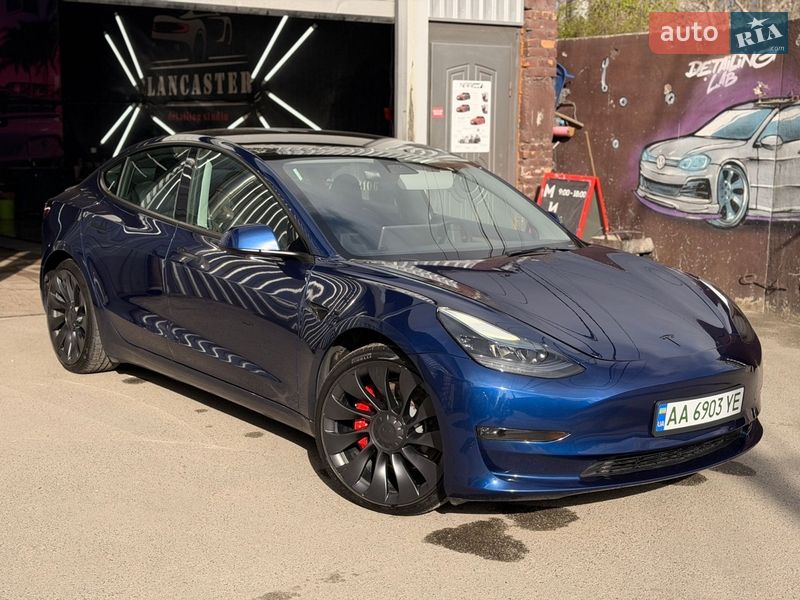 Tesla Model 3 2023