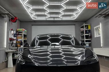 Седан Tesla Model 3 2024 в Черноморске