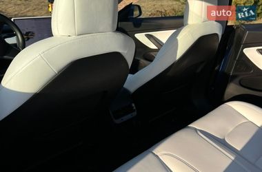 Седан Tesla Model 3 2018 в Вінниці