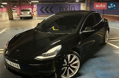 Седан Tesla Model 3 2019 в Луцке