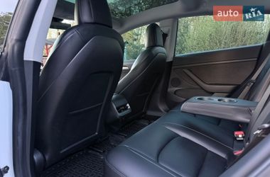 Седан Tesla Model 3 2021 в Киеве