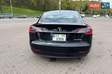 Седан Tesla Model 3 2022 в Киеве
