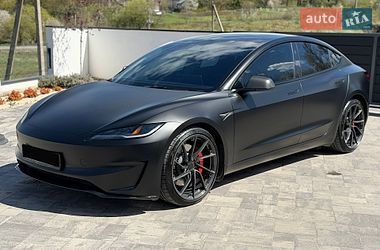 Седан Tesla Model 3 2024 в Тернополе