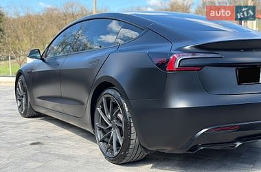 Седан Tesla Model 3 2024 в Тернополе