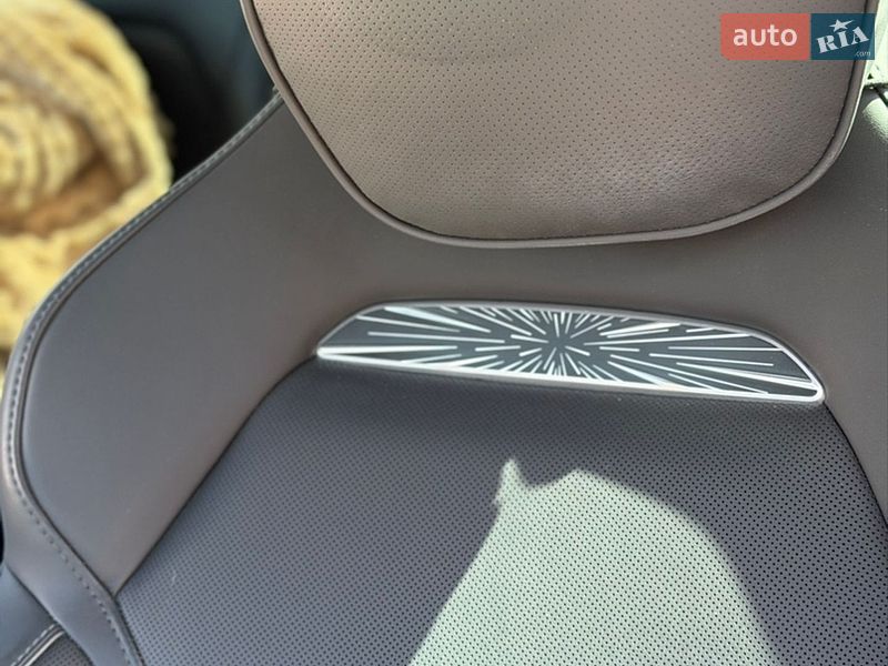 Седан Tesla Model 3 2024 в Тернополе
