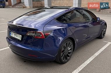 Седан Tesla Model 3 2021 в Киеве