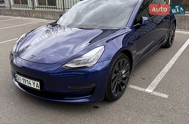 Седан Tesla Model 3 2021 в Киеве